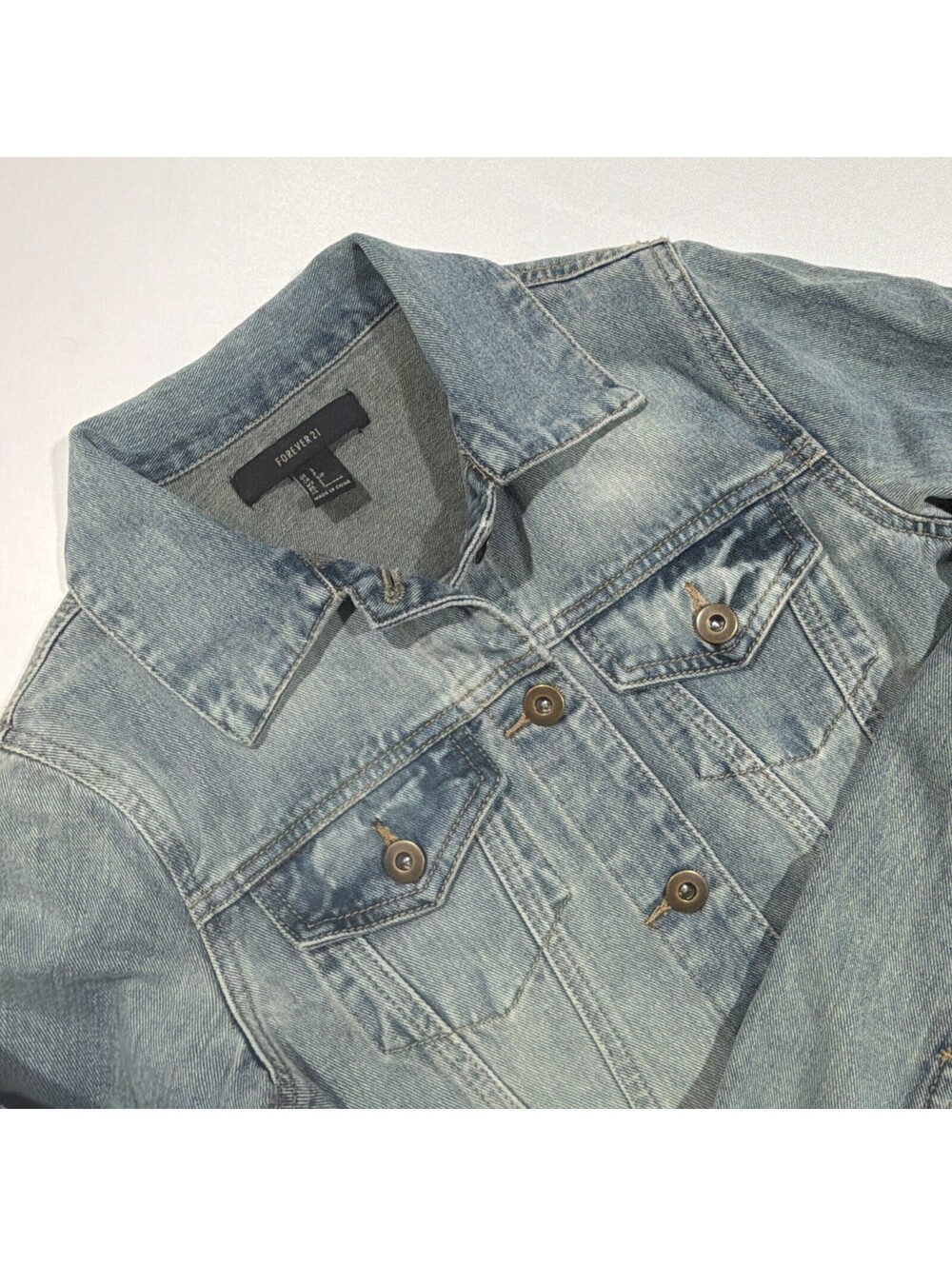Forever 21 Women’s Light Blue Denim Jean Jacket Small